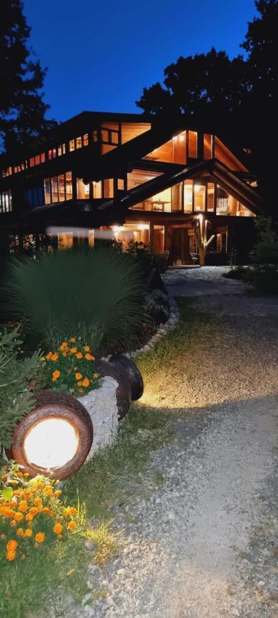 Guest House Mala Prica Zivinice Екстериор снимка