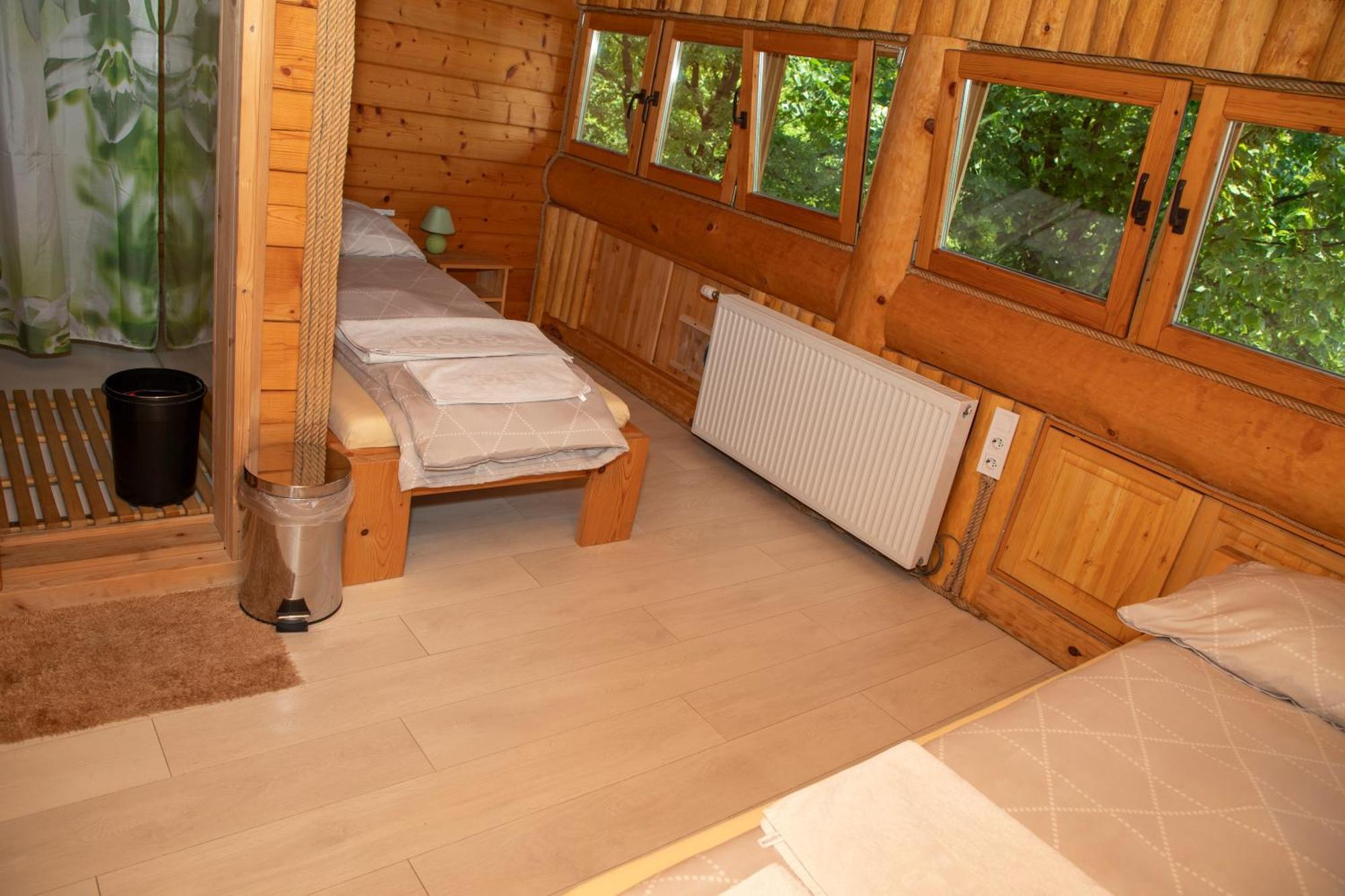 Guest House Mala Prica Zivinice Екстериор снимка