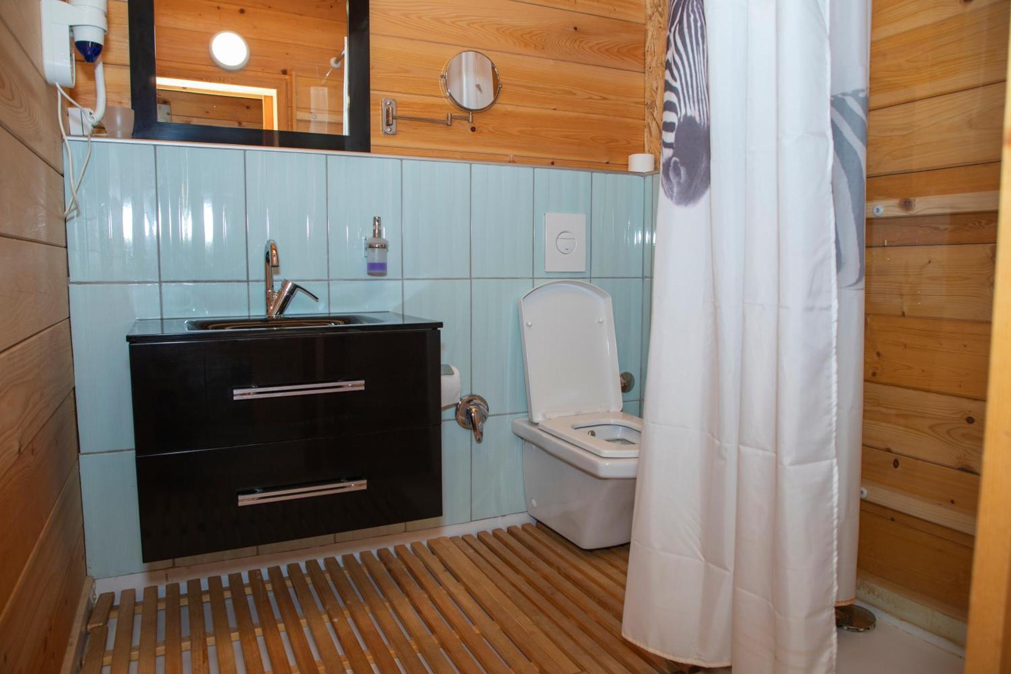 Guest House Mala Prica Zivinice Екстериор снимка