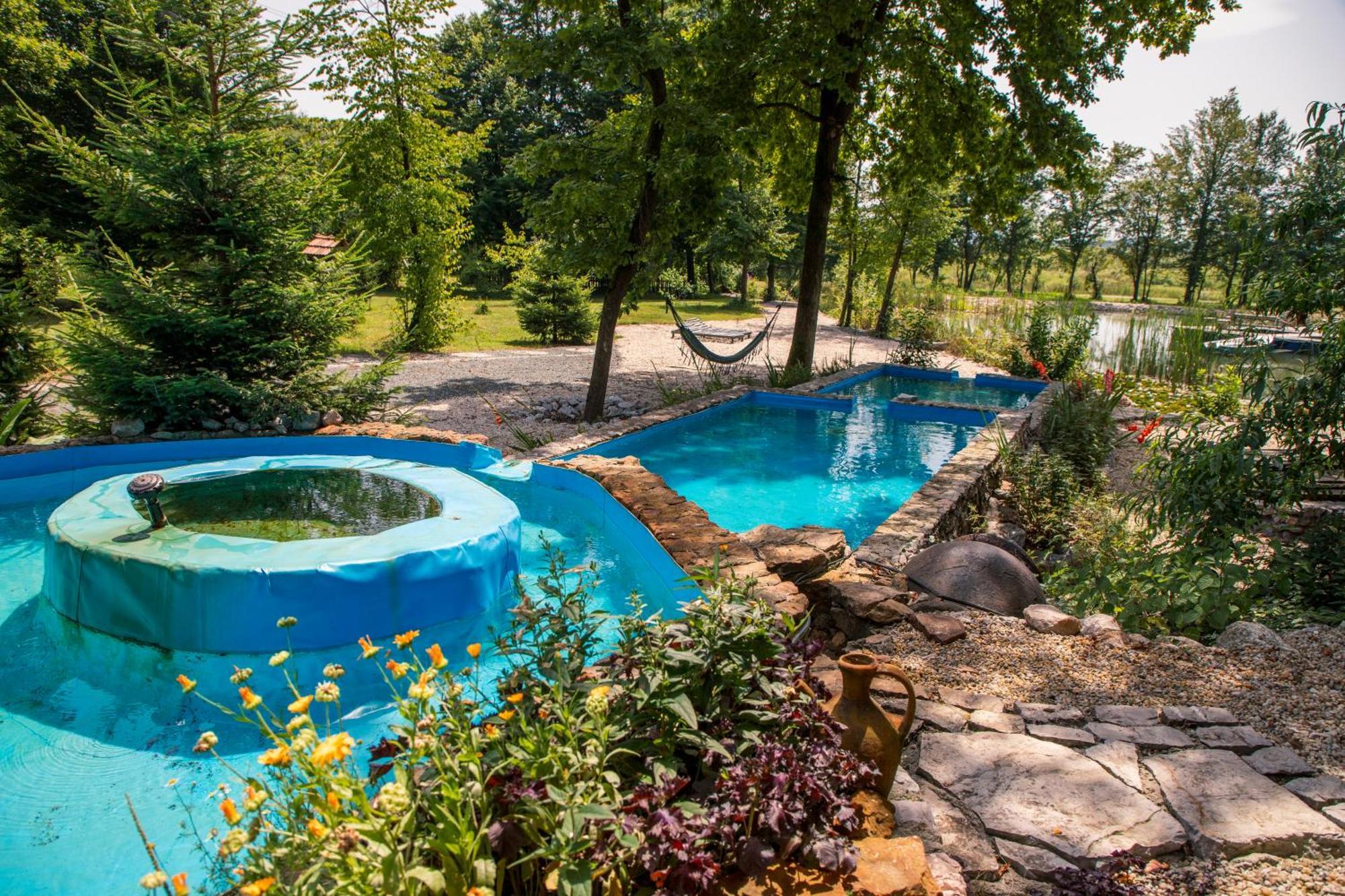 Guest House Mala Prica Zivinice Екстериор снимка