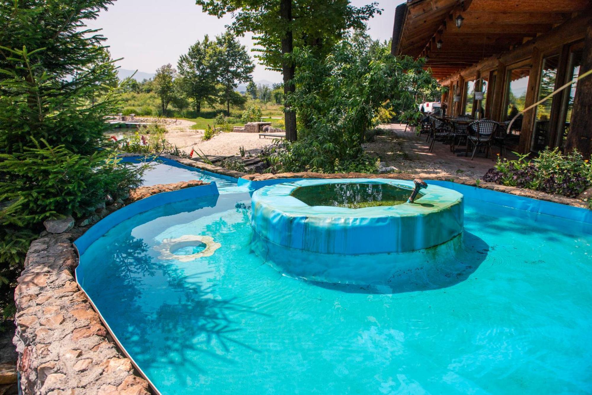 Guest House Mala Prica Zivinice Екстериор снимка